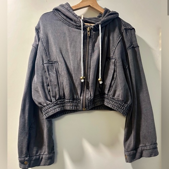FREE PEOPLE Grey Cropped Zip Up Hoodie - Picture 2 of 7